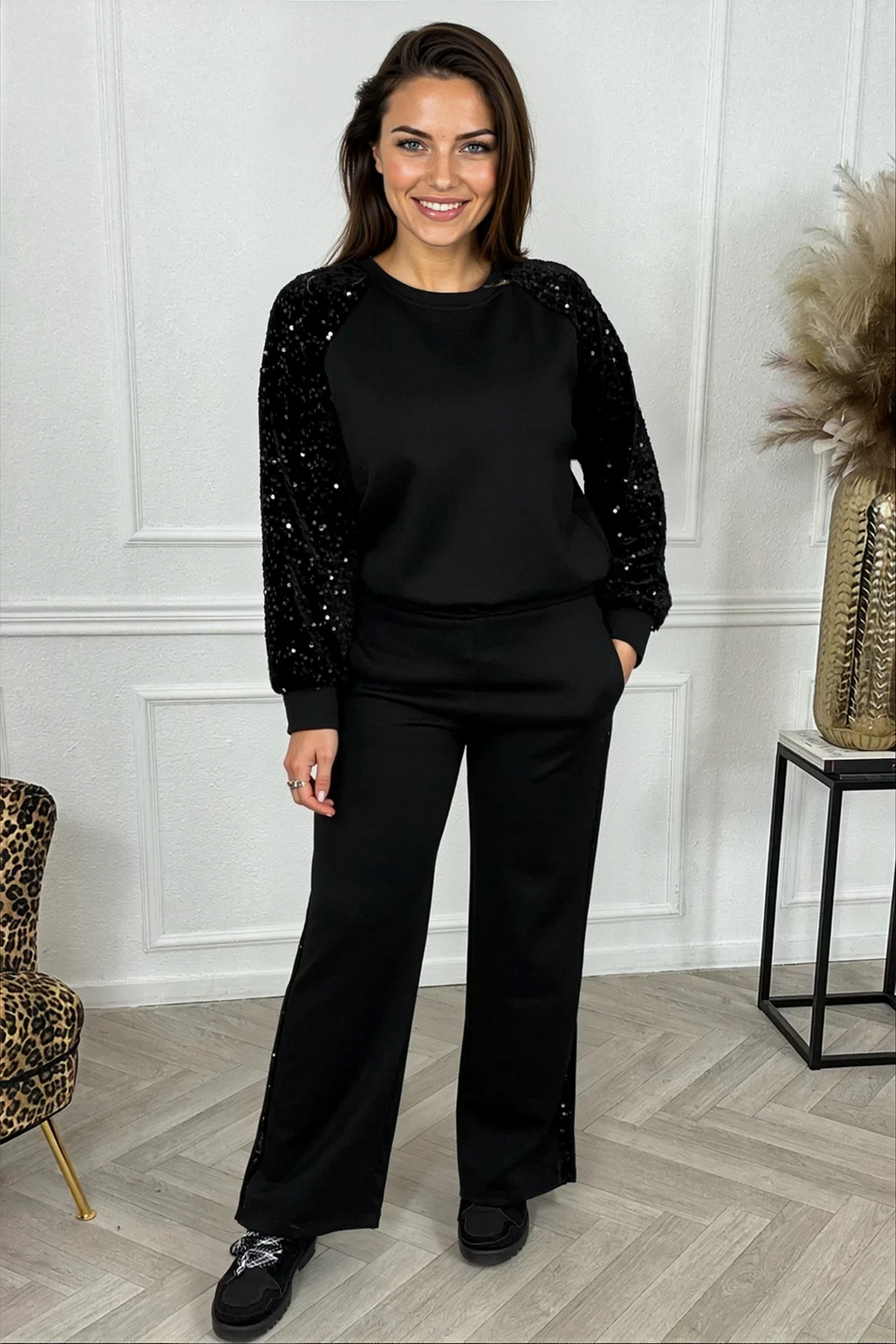 dámská sada s třpytivými rukávy